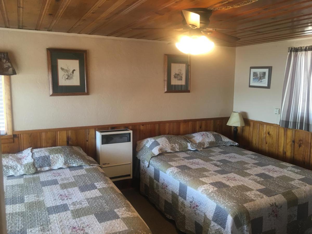 Rainbows End Fishing Resort パイントップ・レイクサイド エクステリア 写真