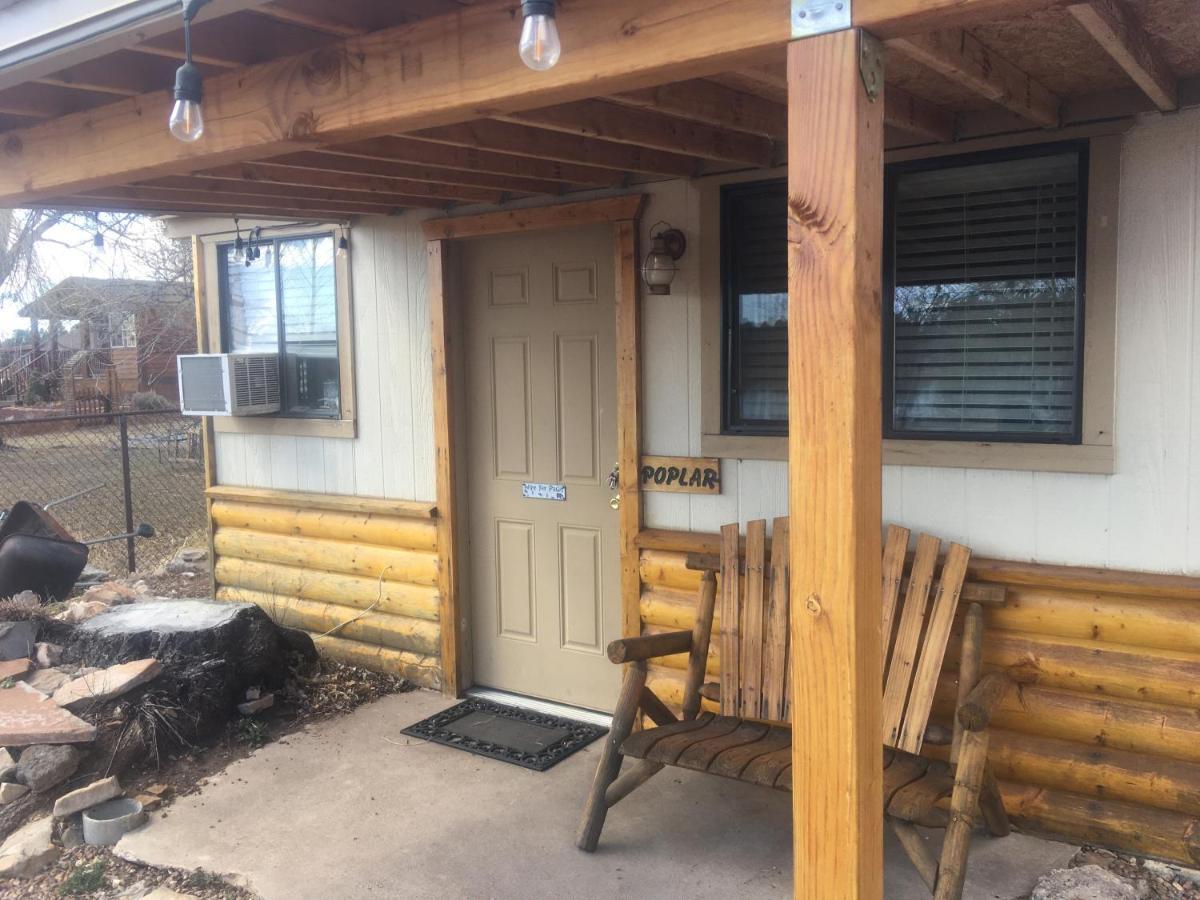 Rainbows End Fishing Resort パイントップ・レイクサイド エクステリア 写真