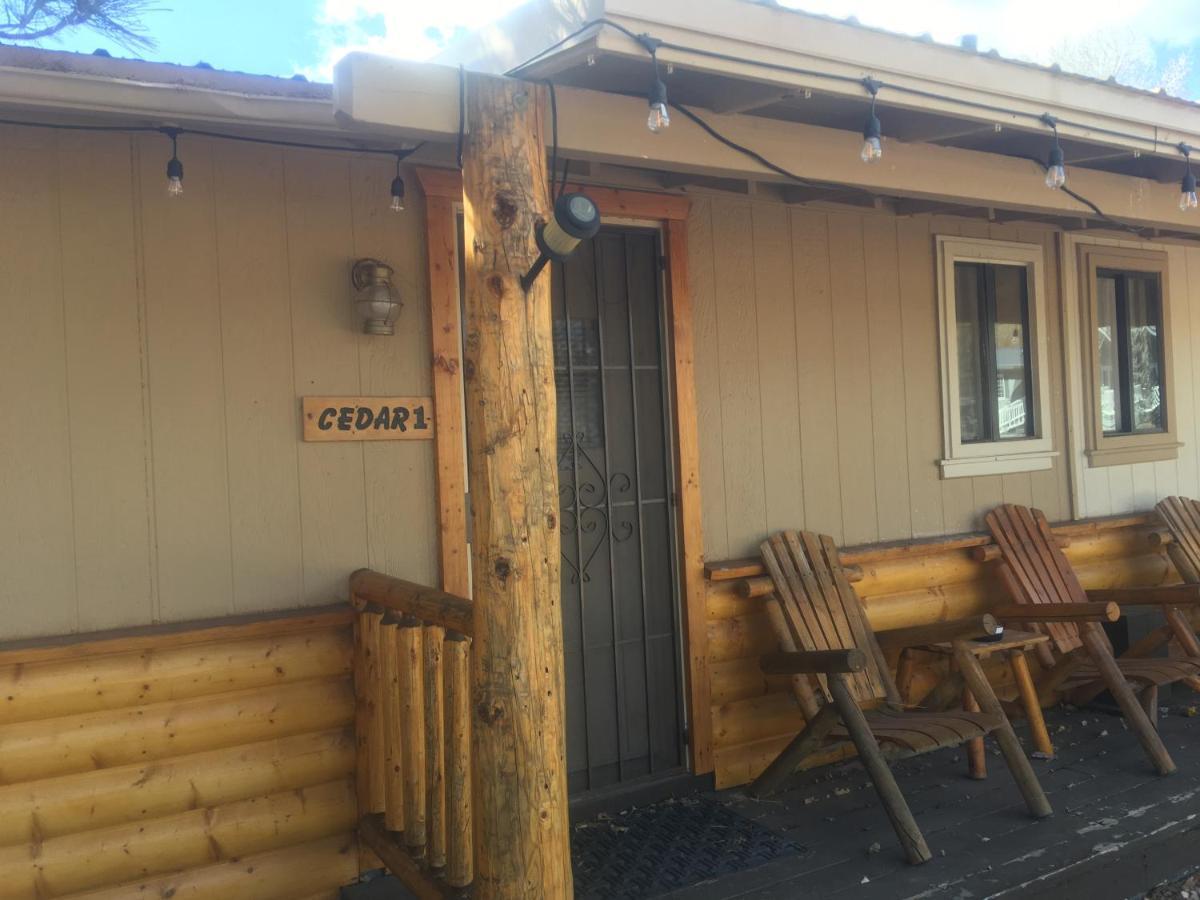 Rainbows End Fishing Resort パイントップ・レイクサイド エクステリア 写真