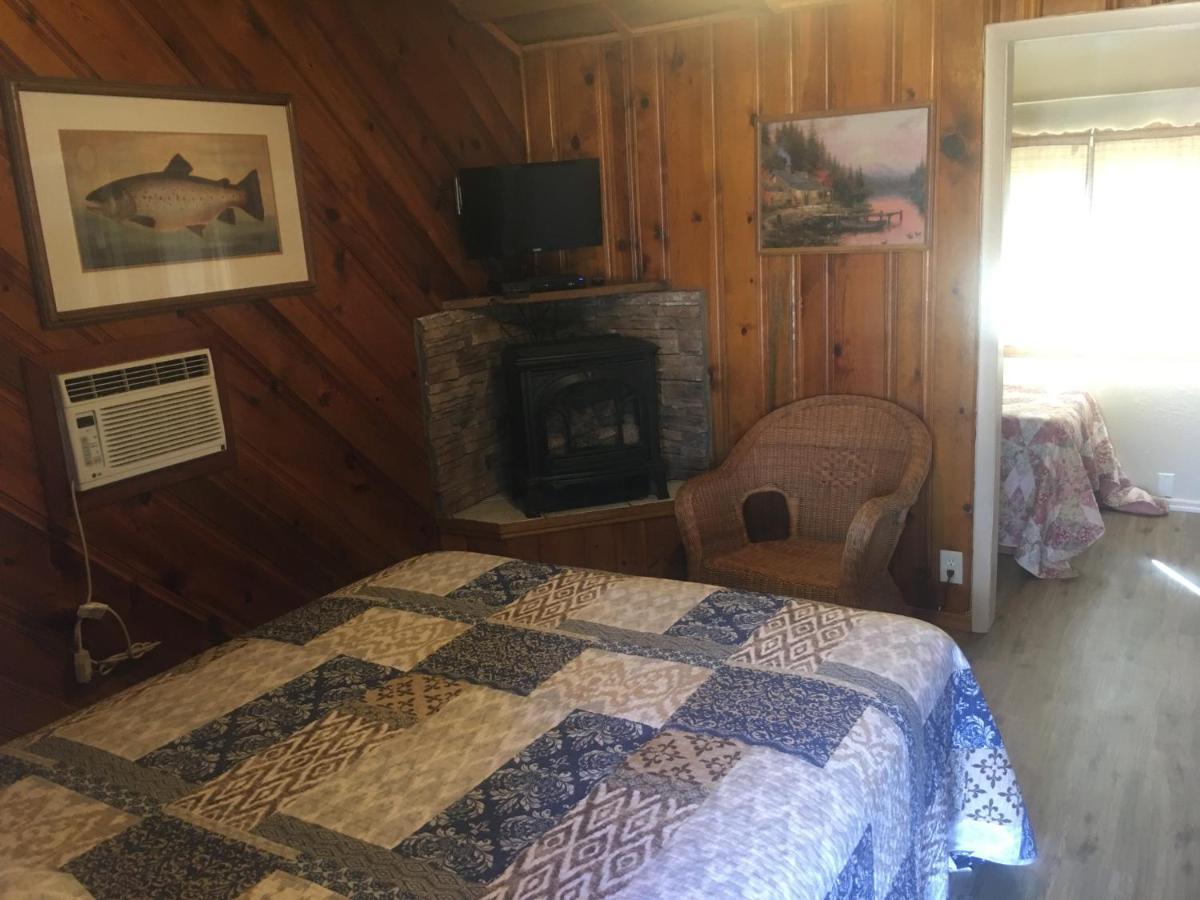 Rainbows End Fishing Resort パイントップ・レイクサイド エクステリア 写真