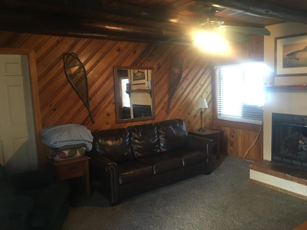 Rainbows End Fishing Resort パイントップ・レイクサイド エクステリア 写真