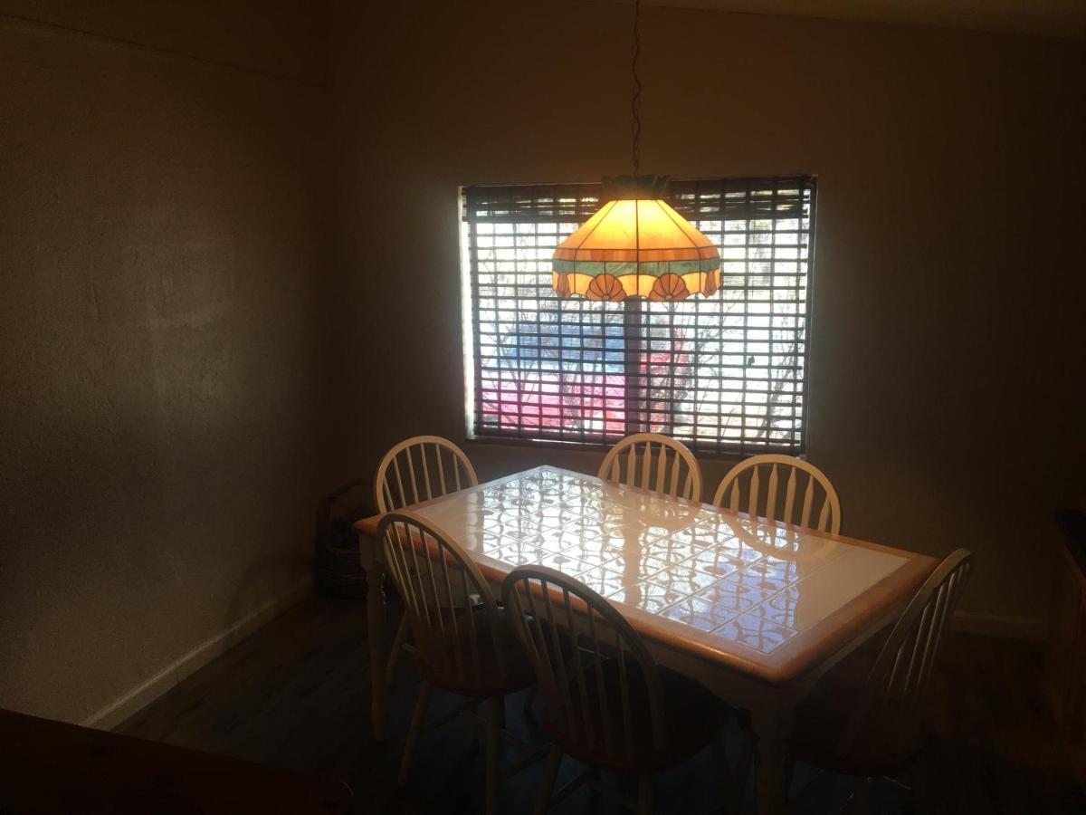 Rainbows End Fishing Resort パイントップ・レイクサイド エクステリア 写真