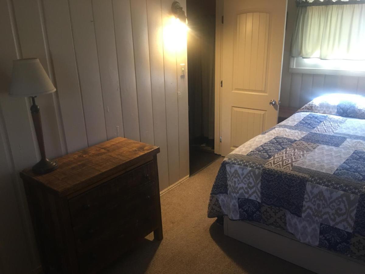 Rainbows End Fishing Resort パイントップ・レイクサイド エクステリア 写真