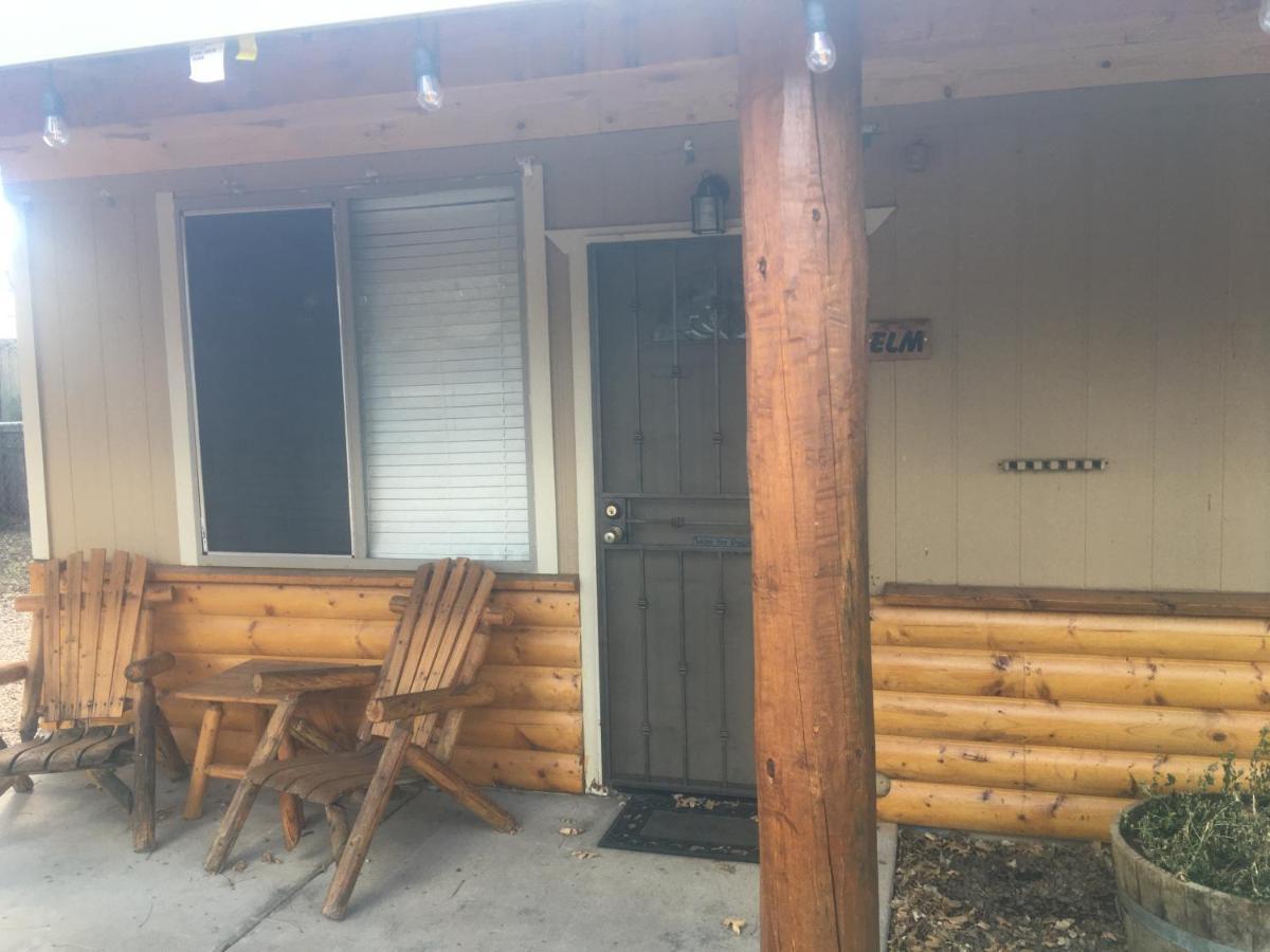 Rainbows End Fishing Resort パイントップ・レイクサイド エクステリア 写真
