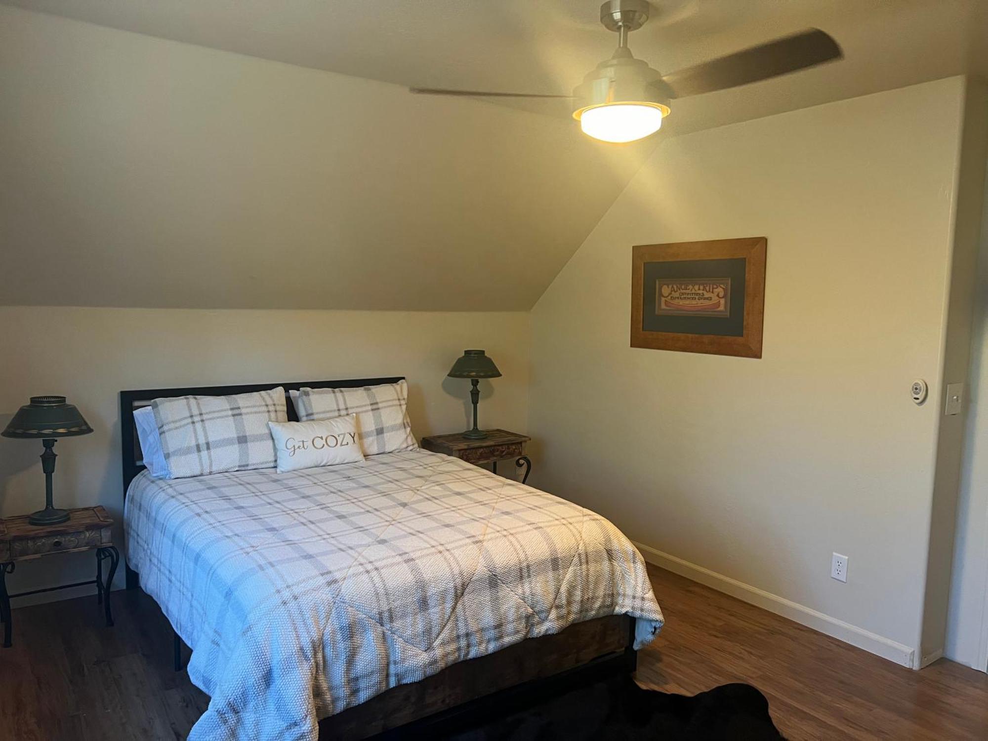 Rainbows End Fishing Resort パイントップ・レイクサイド エクステリア 写真