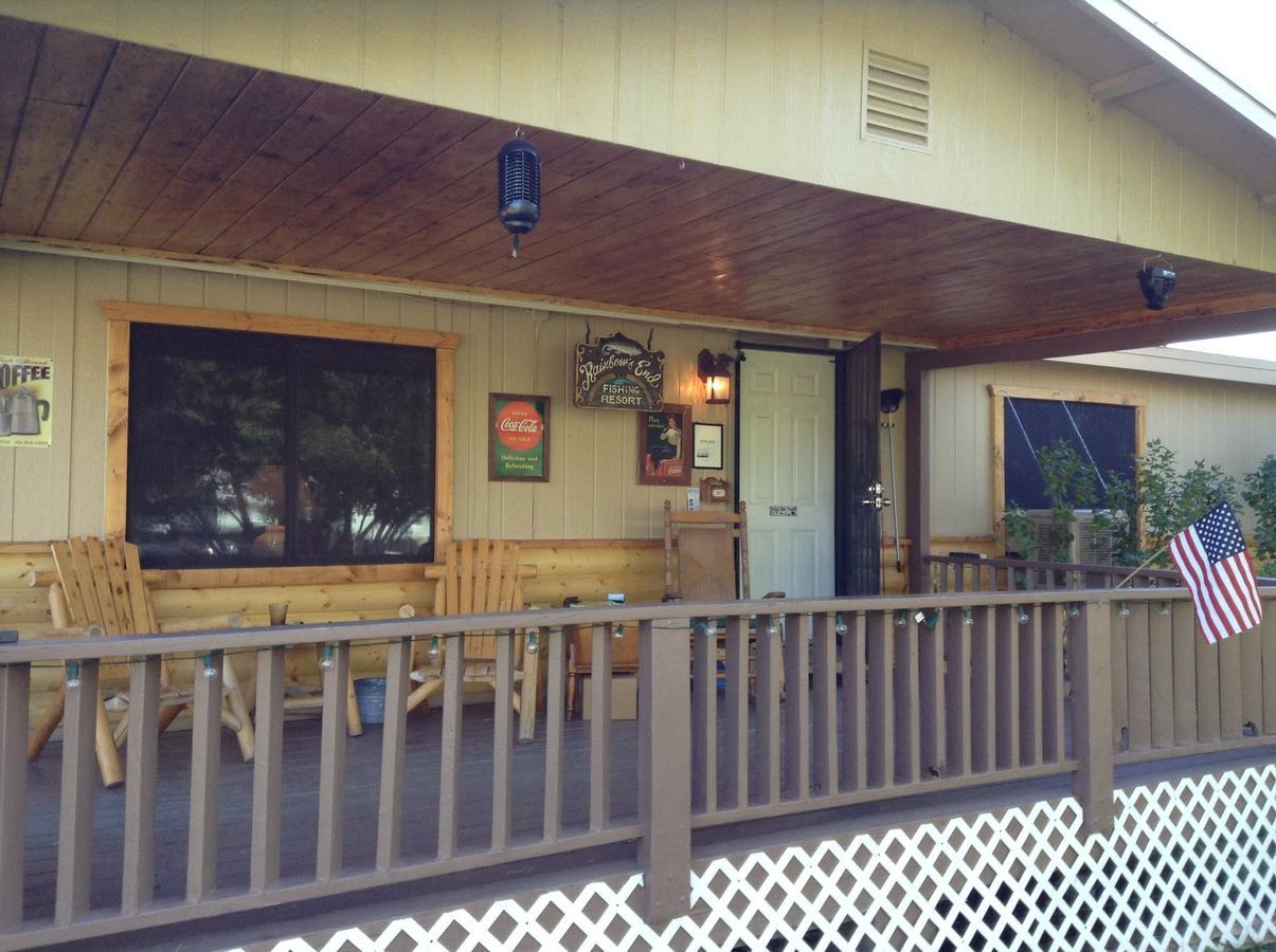 Rainbows End Fishing Resort パイントップ・レイクサイド エクステリア 写真